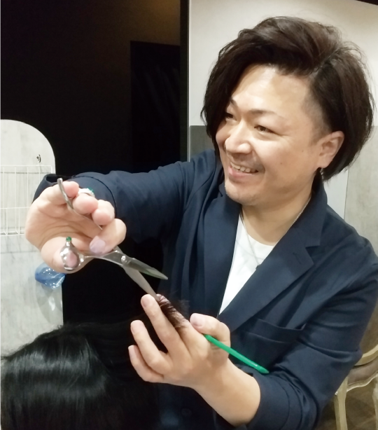 オーナースタイリスト藤津一弥